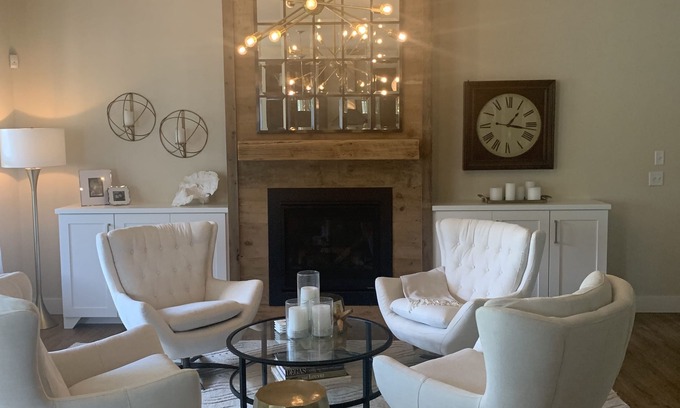 Appleton House | EAA Rental! Beautiful 4 bedroom home! Appleton Wisconsin