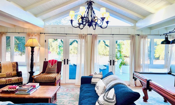 Los Alamos House | Eagle Creek Ranch in Downtown Los Alamos