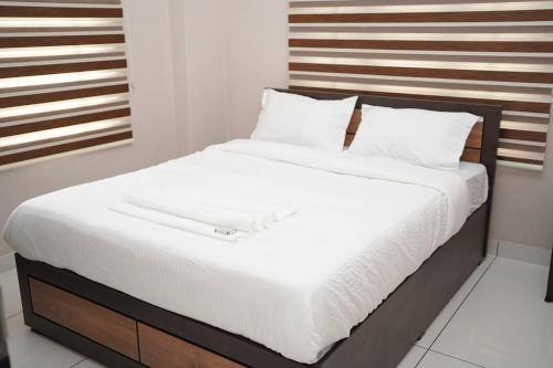 Perintalmanna Hotel | Eagle Nest Residency