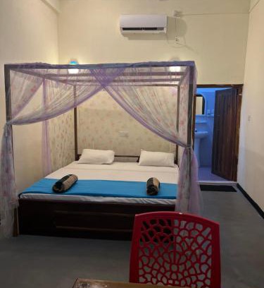 Pottuvil Division 2 Hotel | Eagle Resort Arugambay