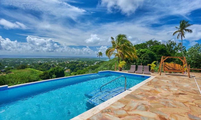 Scarborough Villa | Eagle's Base Villa & Cottage - sleeps 26 guests