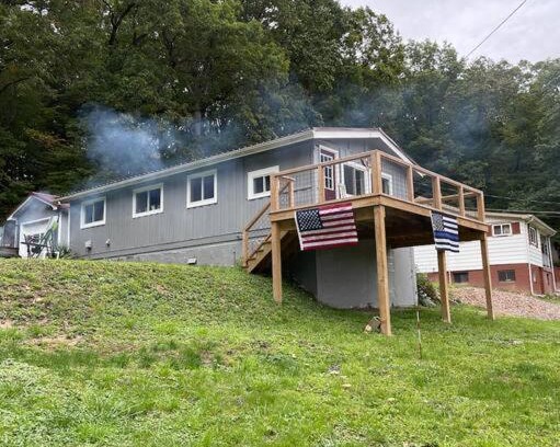 West Hickory House | Eagle's Peak Cottage Near Allegheny River