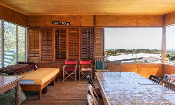 Gracetown House | Earl's Place | Gracetown Beach Shack
