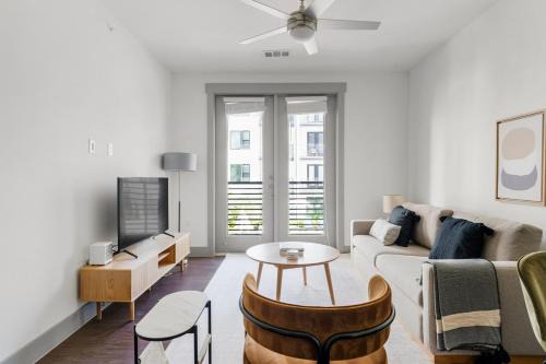 Govalle Apartment | East Austin 1br w pool gym wd nr airport ATX-130