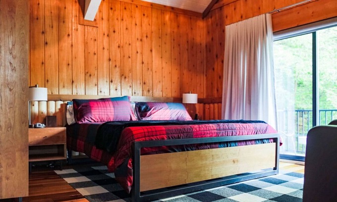 Maple Hill Cabin | East Bank on Mill Creek Lodge