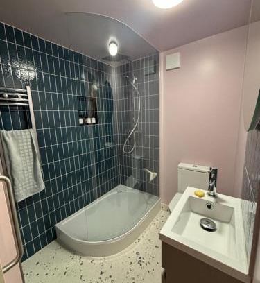 Peckham Rye House | East Dulwich - double room with en suite