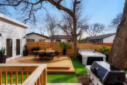 McKinley Heights House | East Side Sanctuary Hot Tub Sauna