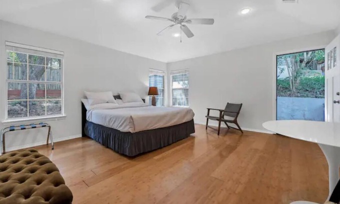 East MLK Apartment | East Side Studio with Private Yard and Kitchenette