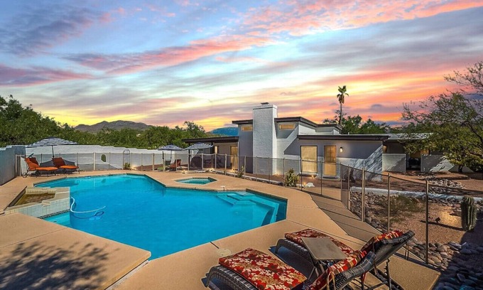 Catalina Madre House | East Tucson/Sleep 7/Pool & Hot Tub/3BR 2BA