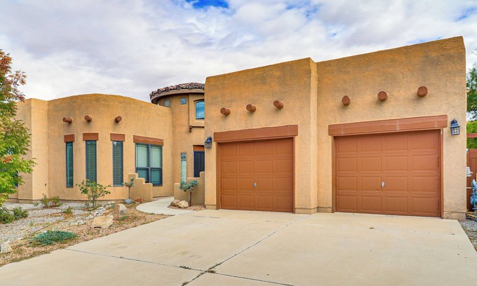 Rio Rancho House | Easy ABQ Access: Large Family Home w/Patio & Yard
