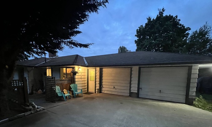 Regional District of Nanaimo House | Easy access to everything from this centrally located place.