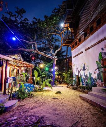 Koh Rong Sanloem Resort | Easy Tiger - M'Pai Bay Beach, Koh Rong Sanloem