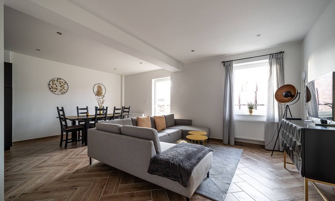 Westerhausen House | Ebenerdige, Moderne Ferienwohnung mit Viel Platz für die Ganze Familie