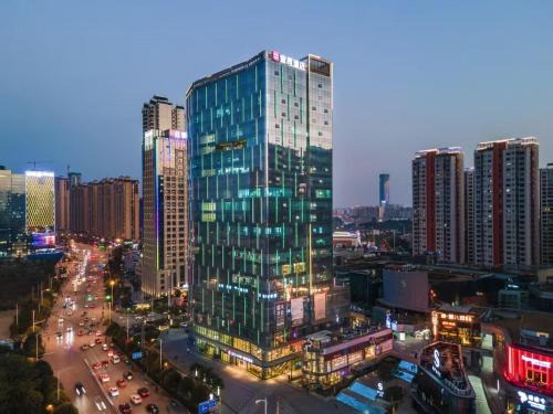 Qingxiu Hotel | Echarm Hotel Nanning East Railway Station