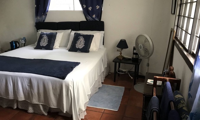 Bridgetown Apartment | ECO FRIENDLY QUAINT PALMETTO Studio