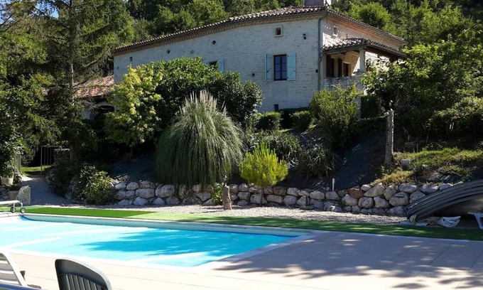 Valprionde House | Eco Gîte le Théron Fontaine