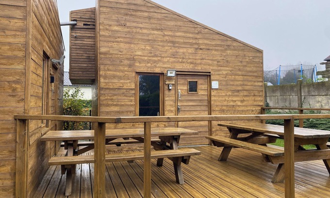 Fiefs Cabin | Ecolodge de la Lys à Fiefs (62) - Low-cost wooden cabin for 4 people.