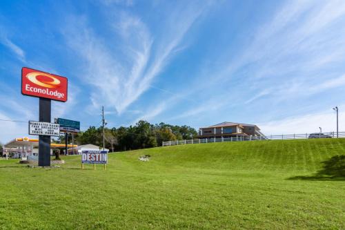 Crestview Cabin | Econo Lodge