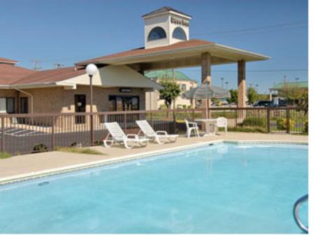 Franklin Cabin | Econo Lodge