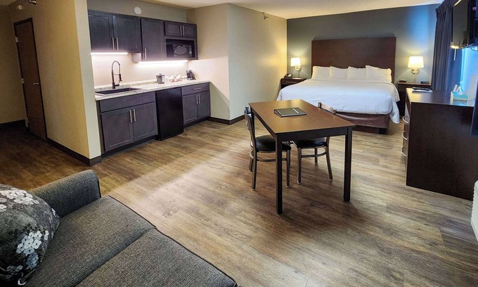 Ortonville Hotel | Econo Lodge