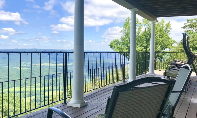 Lookout Mountain House | Eden in the Clouds.