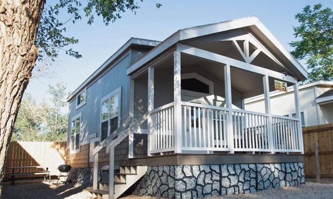 Moab House | Edge of the Desert Balanced Rock Cabin #05