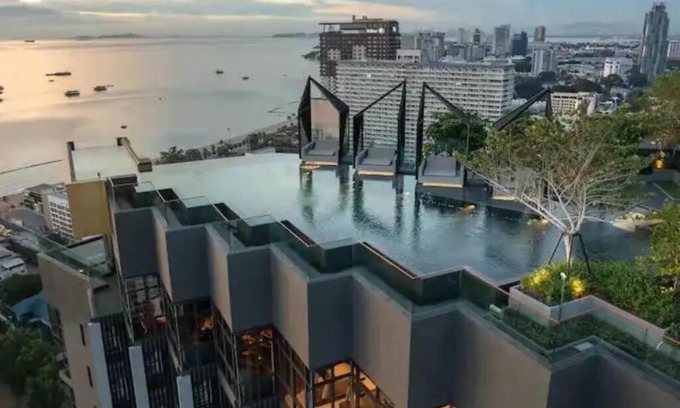 Pattaya Bay Apartment | EDGE Pattaya Seaview with infinity pool