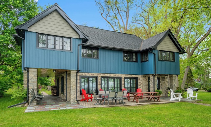 Fort Erie House | Edgemere Escape