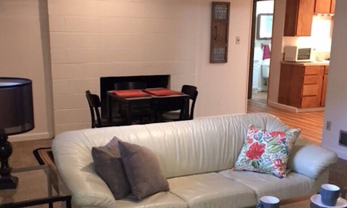 Westgate Apartment | Edmonds Fully Furnished One Bedroom Duplex Apartment