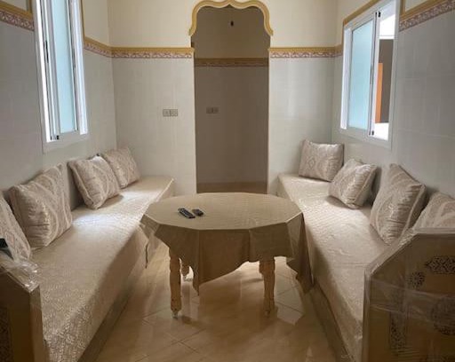 Bni Bouayach Apartment | Een familie appartement in Bni Bouayach