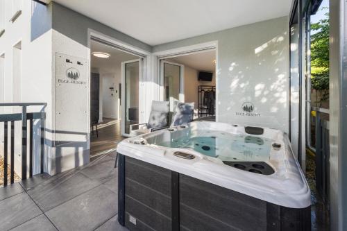 Altenbeken Apartment | Egge Resort 7 mit Whirpool u Sauna