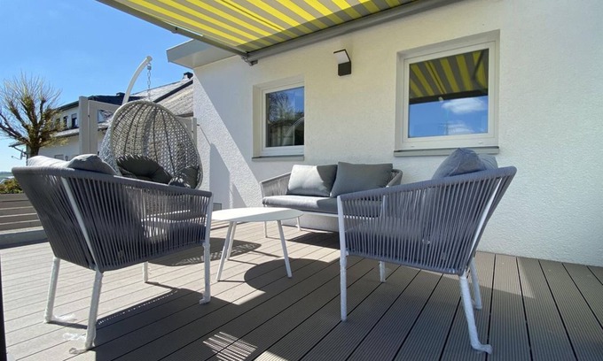 Uttfeld Apartment | Eifel holidays starry sky - 6-bed apartment shower/toilet, sauna