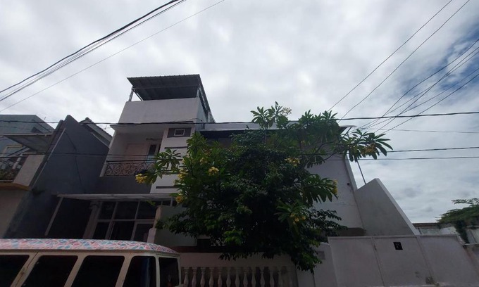 Cideng House | Eiffel Residence Cideng - Female Only
