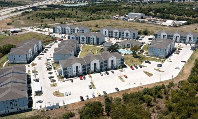 Austin Apartment | EightyOne10 1BD 2 - One Bedroom Apartment, Sleeps 2