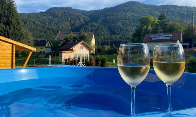 Arnoldstein Villa | Ein Urlaub in drei Ländern! Whirlpool, Sauna, Grill