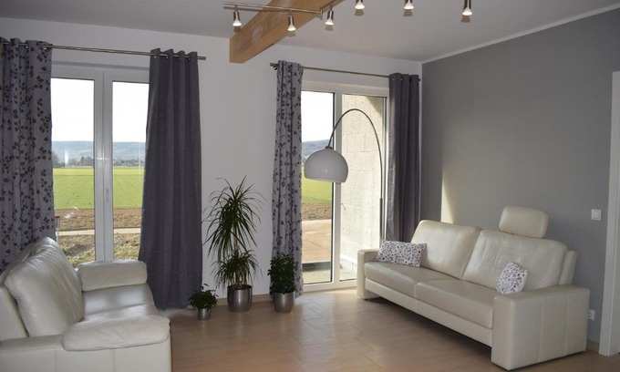 Sinzig Apartment | Einladende Ferienwohnung auf Bauernhof in Sinzig
