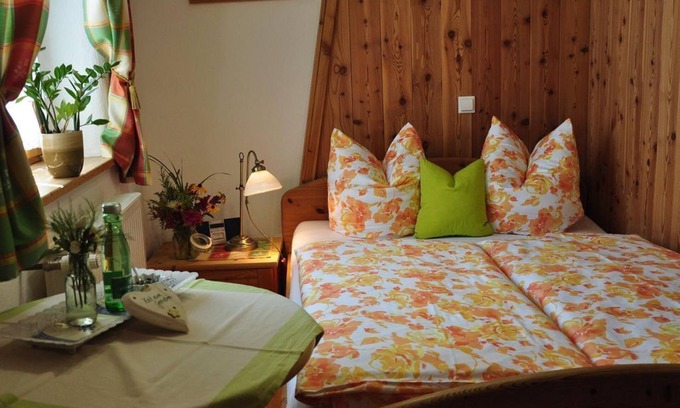 Loipersdorf bei Fuerstenfeld Bed & Breakfast | Einzelzimmer - Pension Gmiatliche Stub'm Loipersdorf