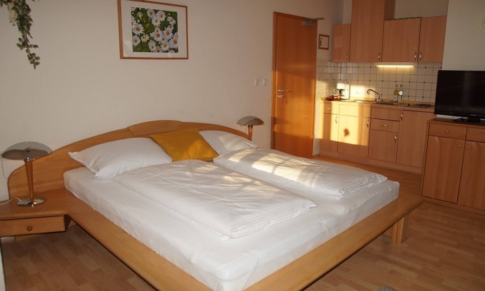Buchelberg Apartment | Einzimmerappartement (24qm) für max. 2 Personen