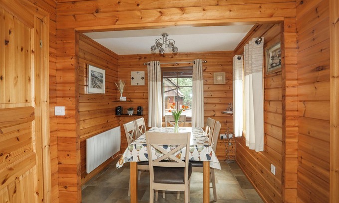 Menai Bridge Cottage | Eirianfa