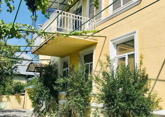 Didi Ateni Bed & Breakfast | Ekas Rosengarten