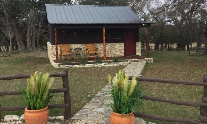 Comfort Cabin | EL Amanecer Cabin in Chile, Texas