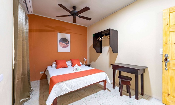 Canas Dulces Bed & Breakfast | El Cocobolo Food&rest Room 2 B&B Wifi A/C Pkg Gratis