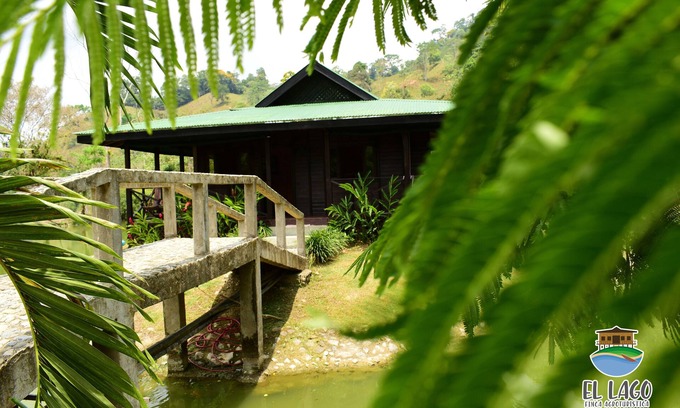 Rio Nuevo Cottage | El Lago - farmhouse farm