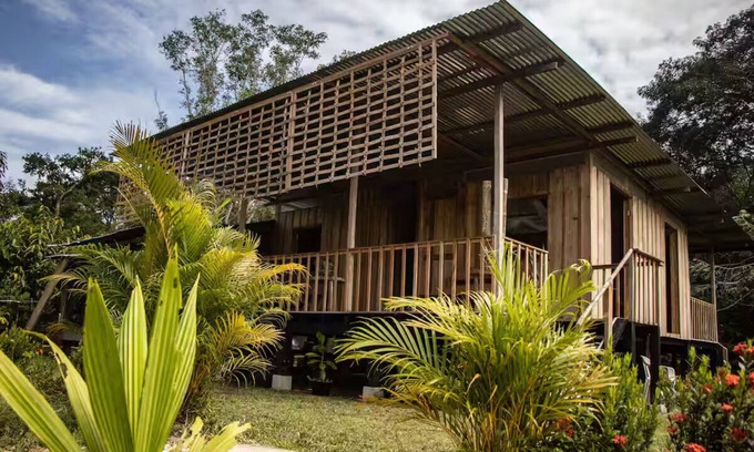 La Macarena Bed & Breakfast | El Nido serene cabin with natural pool and chef 2