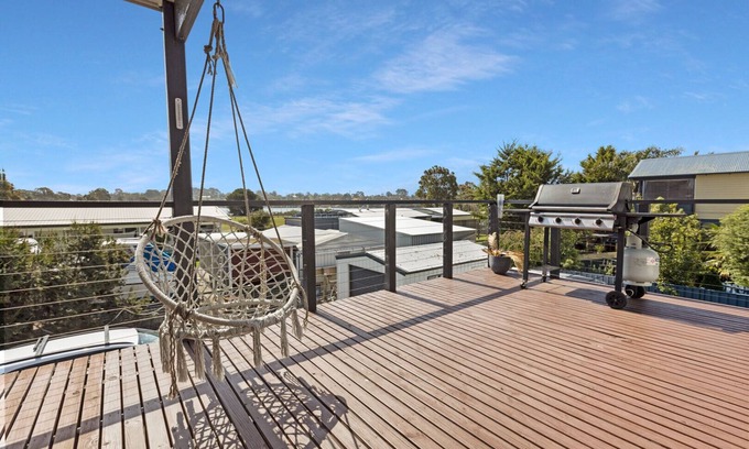 Newlands Arm House | El Nino - Easy access to water activities and stunning views