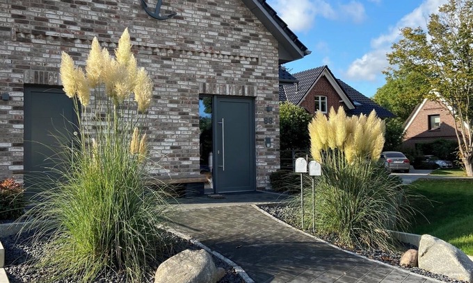 Allermohe Condo | Elbblick 2, NEW, very modern apartments on the Dove Elbe, close to the city center