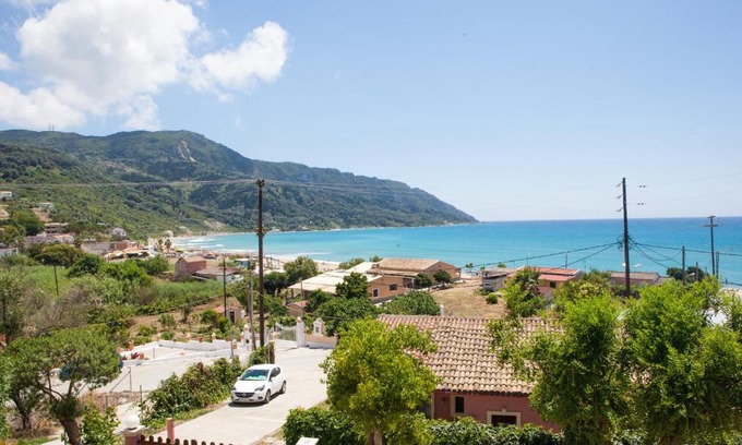 Agios Georgios Pagon Apartment | Eleana apartments and studios