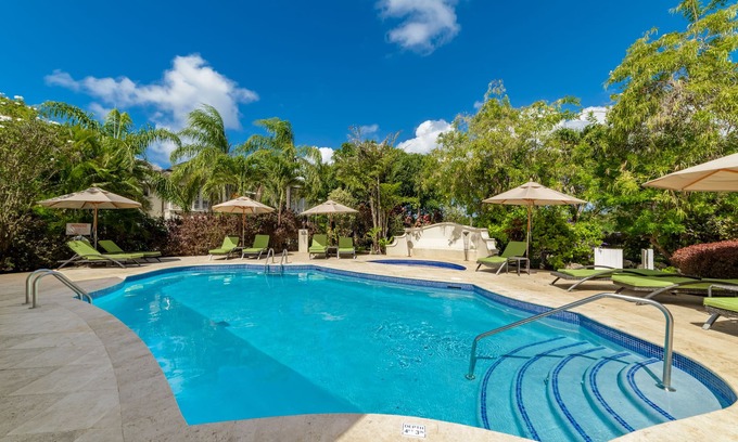 Mount Brevitor Villa | Elegance 3 bedroom townhouse in Barbados with plunge pool