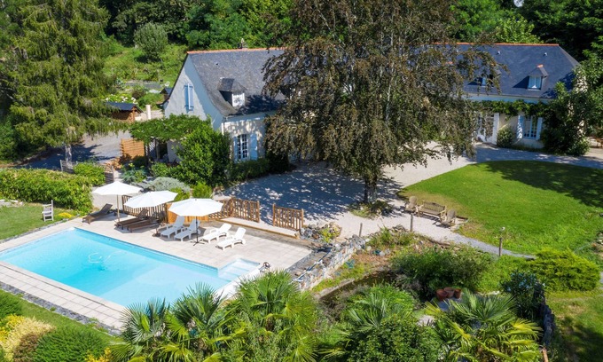 Orincles Other | Elegant 17 C House With Superb Mountain Views & solar heated Swimming Pool