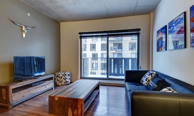 Sainte-Foy-Sillery-Cap-Rouge Apartment | Elegant 1BR Apt near Université Laval and Parks